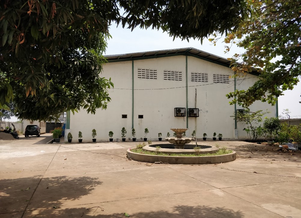 Foto pabrik depan 2